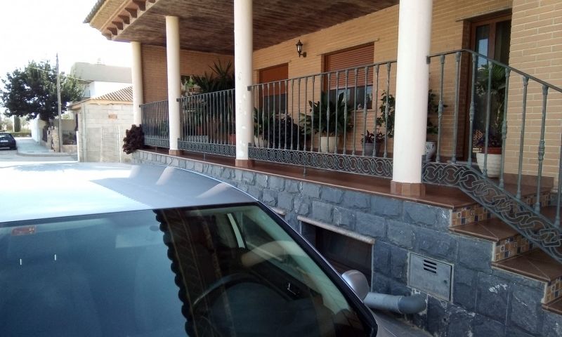 4-Bedroom Villa in Pilar de la Horadada, Pilar de la Horadada - Image 1