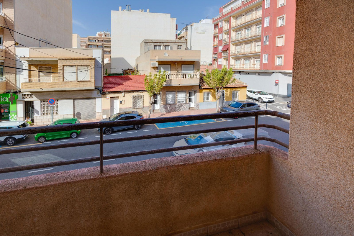 5-Bedroom Middle Floor Apartment in  Torrevieja | Sunny C... - Image 21