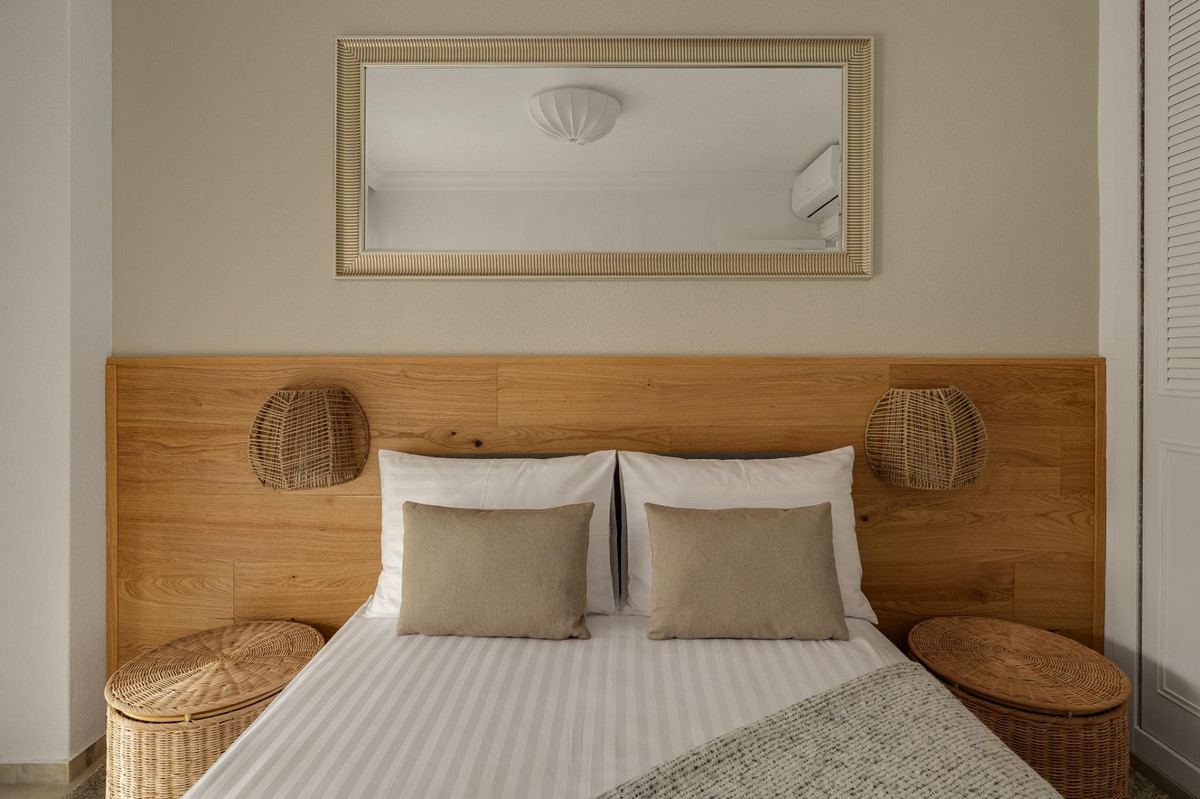 1-Bedroom Middle Floor Apartment in Benidorm | Sunny Cas... - Image 5