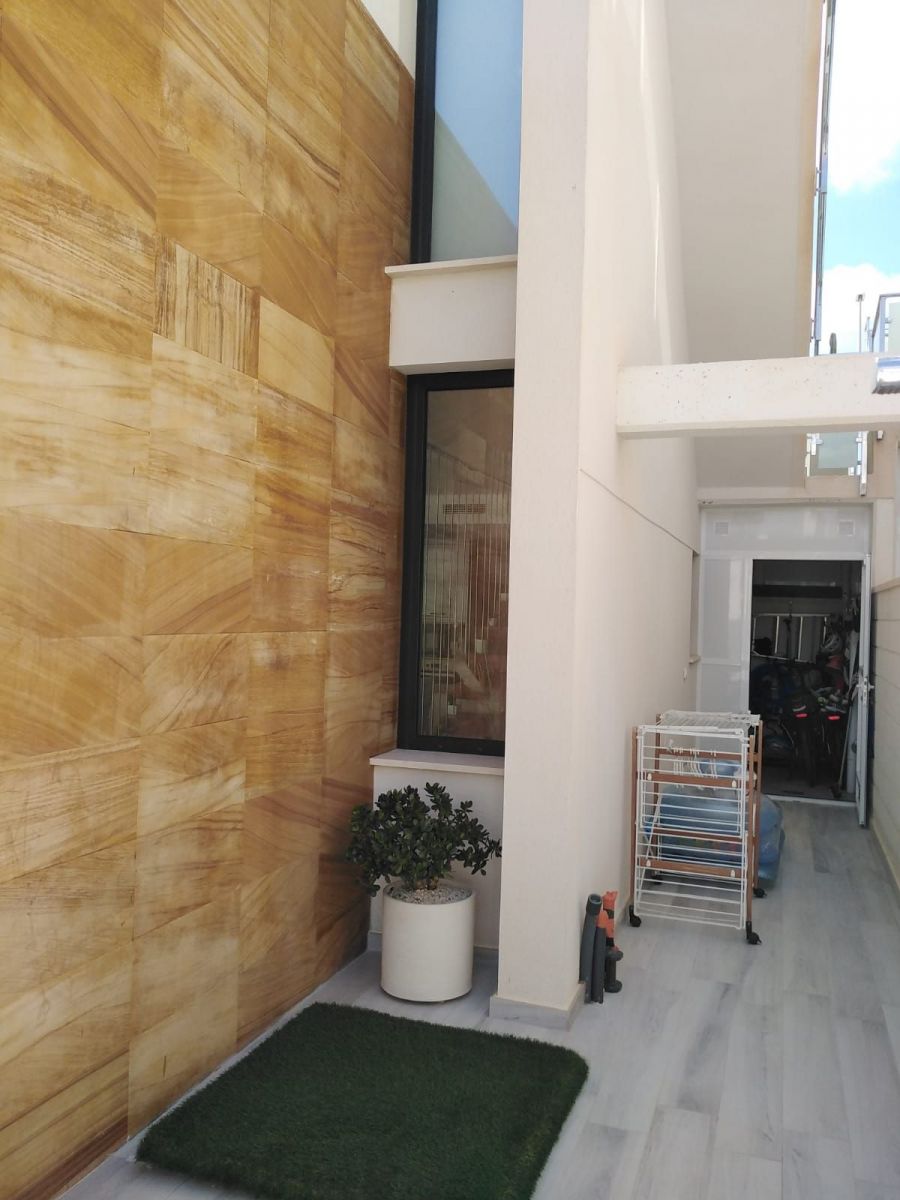 Villa in Orihuela Costa - Image 21