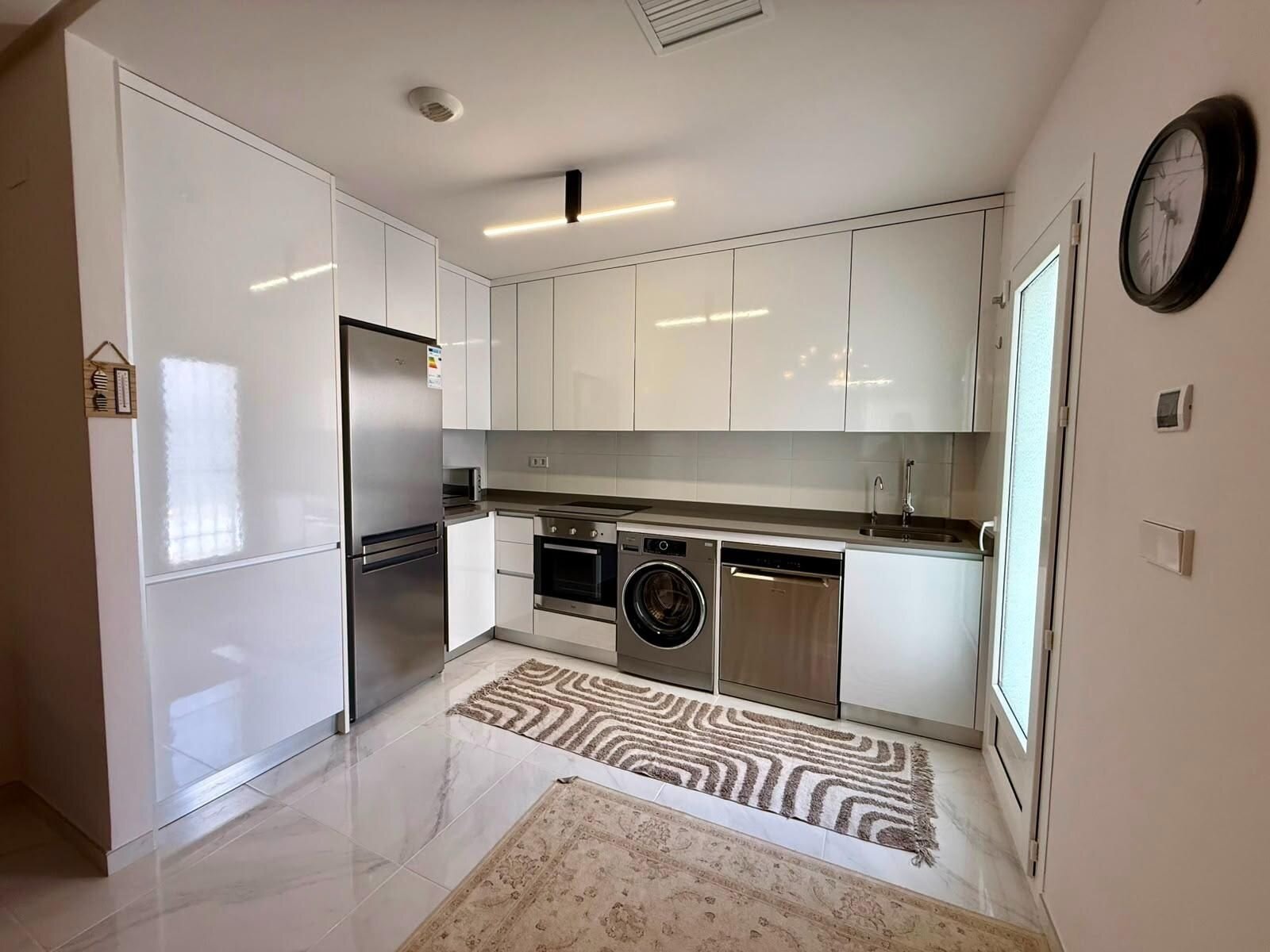 2-Bedroom Apartment in Aguas Nuevas, Torrevieja - Image 13