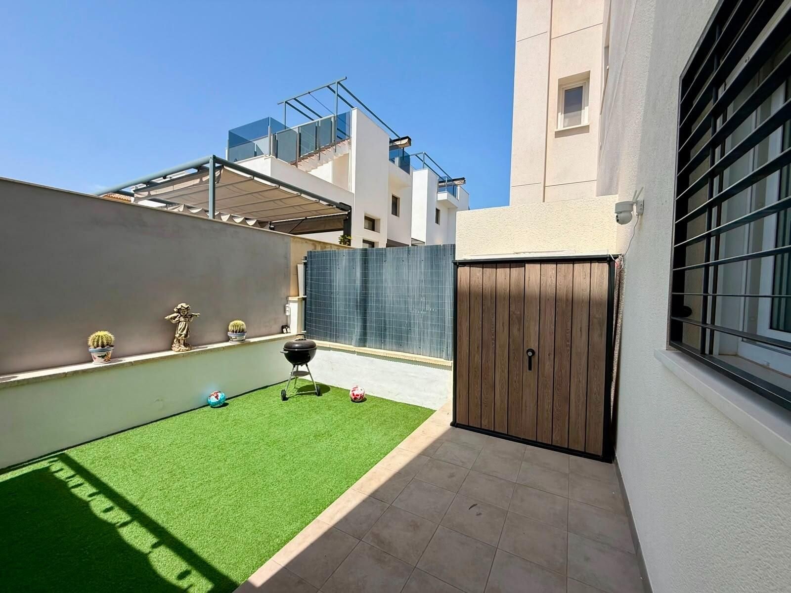 2-Bedroom Apartment in Aguas Nuevas, Torrevieja - Image 22