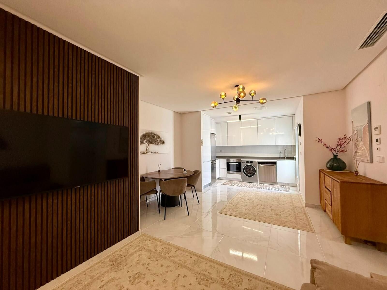 2-Bedroom Apartment in Aguas Nuevas, Torrevieja - Image 25