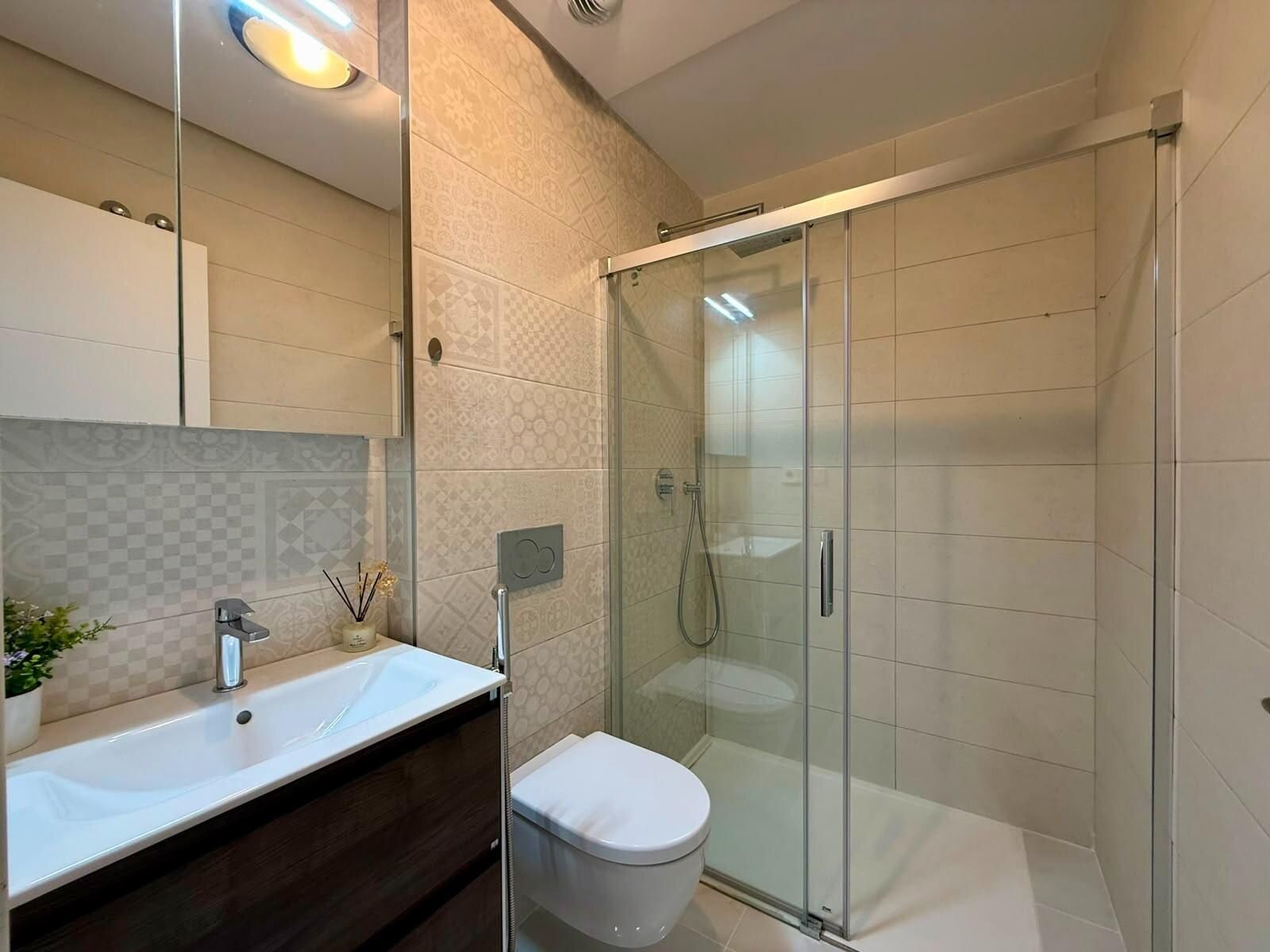 2-Bedroom Apartment in Aguas Nuevas, Torrevieja - Image 35