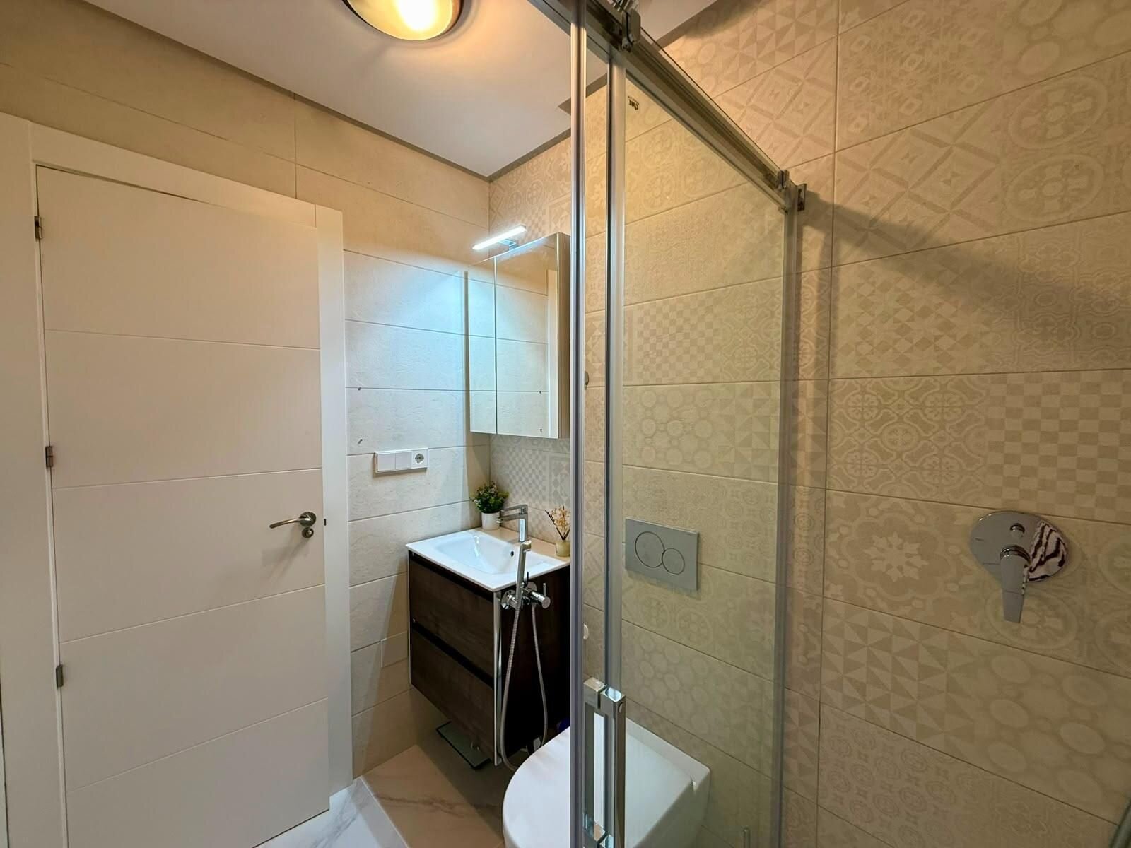 2-Bedroom Apartment in Aguas Nuevas, Torrevieja - Image 36