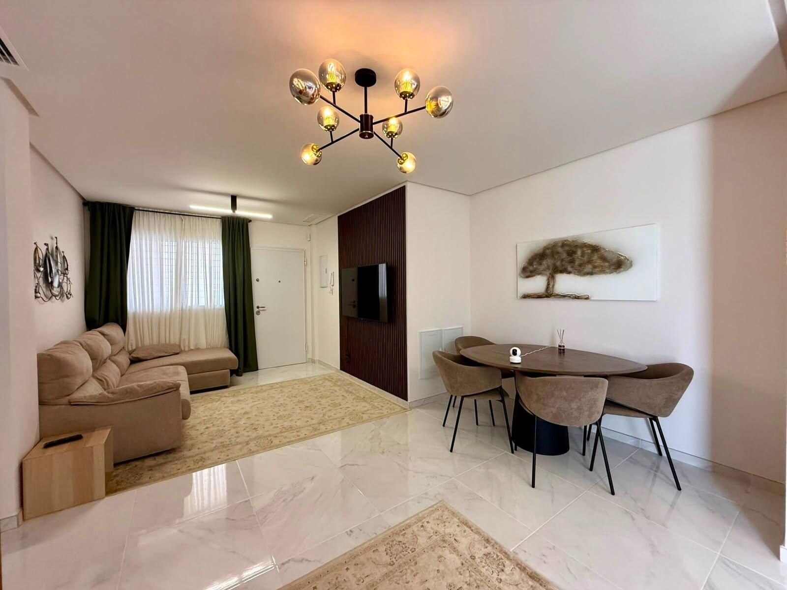 2-Bedroom Apartment in Aguas Nuevas, Torrevieja - Image 4