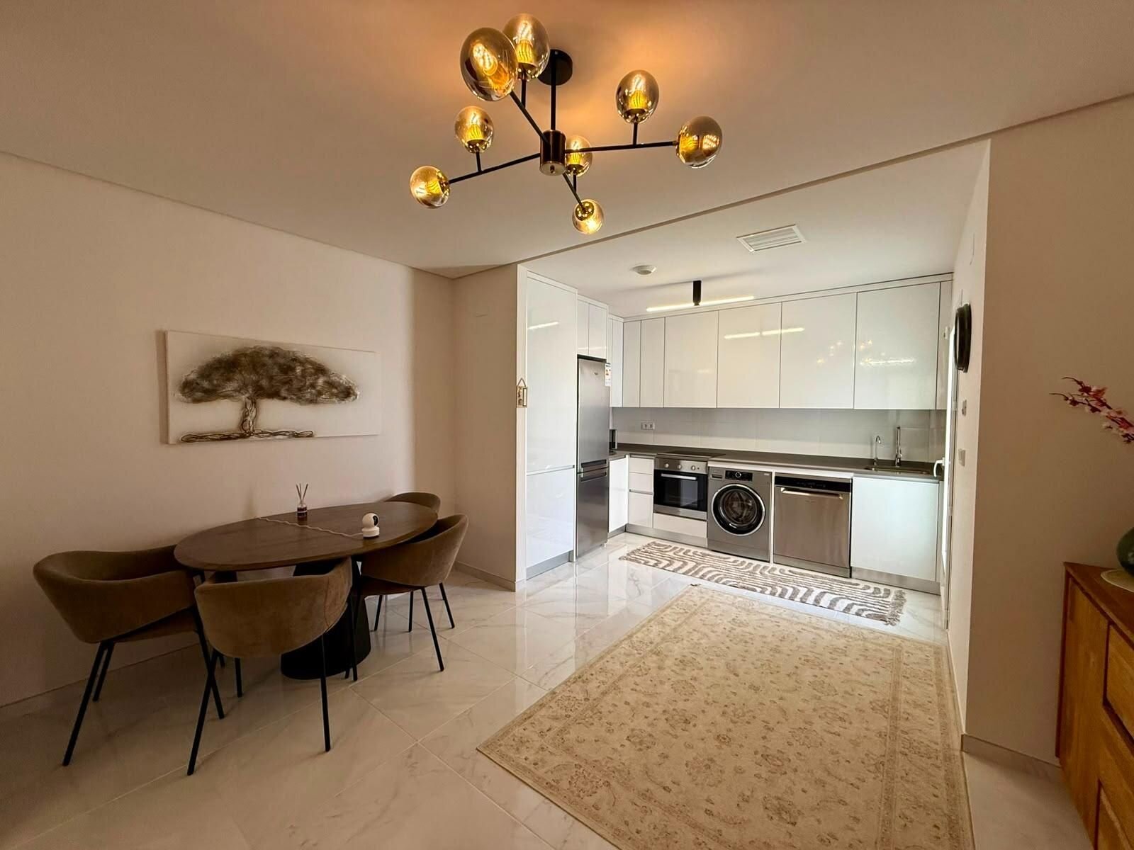 2-Bedroom Apartment in Aguas Nuevas, Torrevieja - Image 5