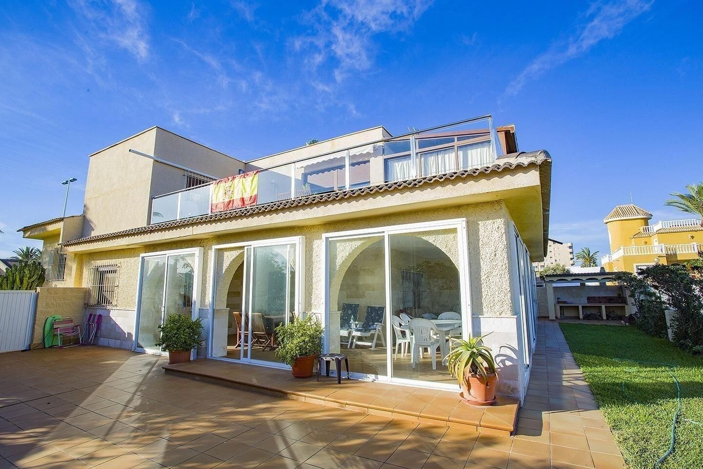 9-Bedroom Villa in La Manga del Mar Menor - Image 3