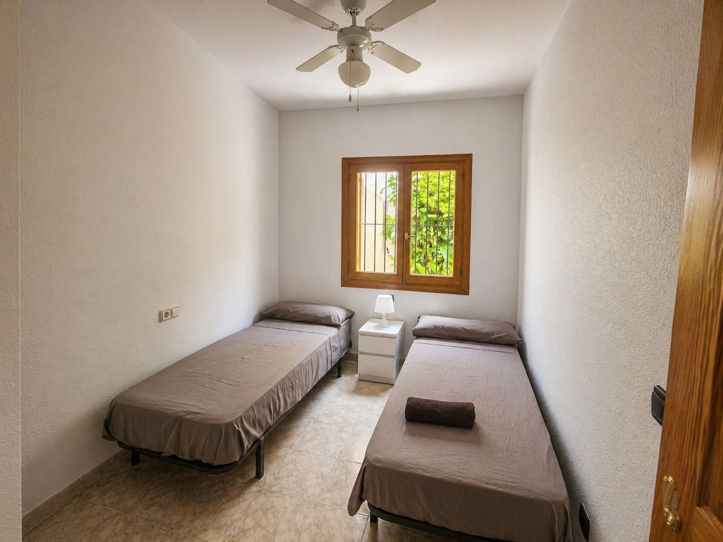 2-Bedroom Apartment in Playa Flamenca, Orihuela Costa - Image 13