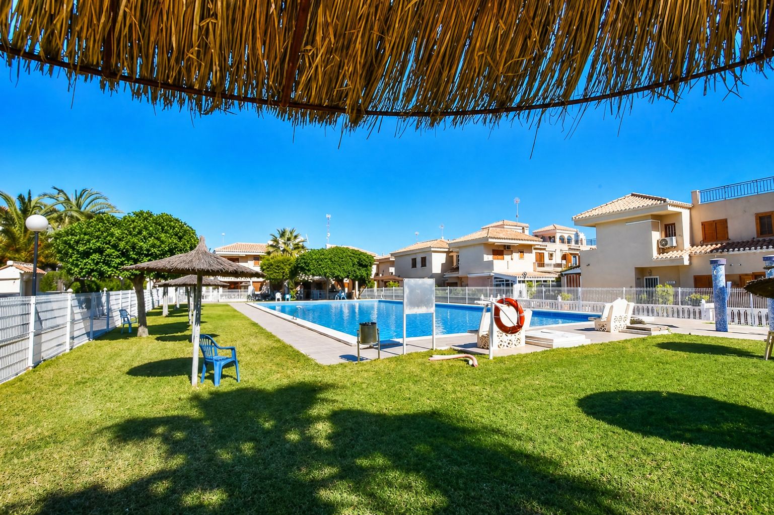 2-Bedroom Apartment in Playa Flamenca, Orihuela Costa - Image 15
