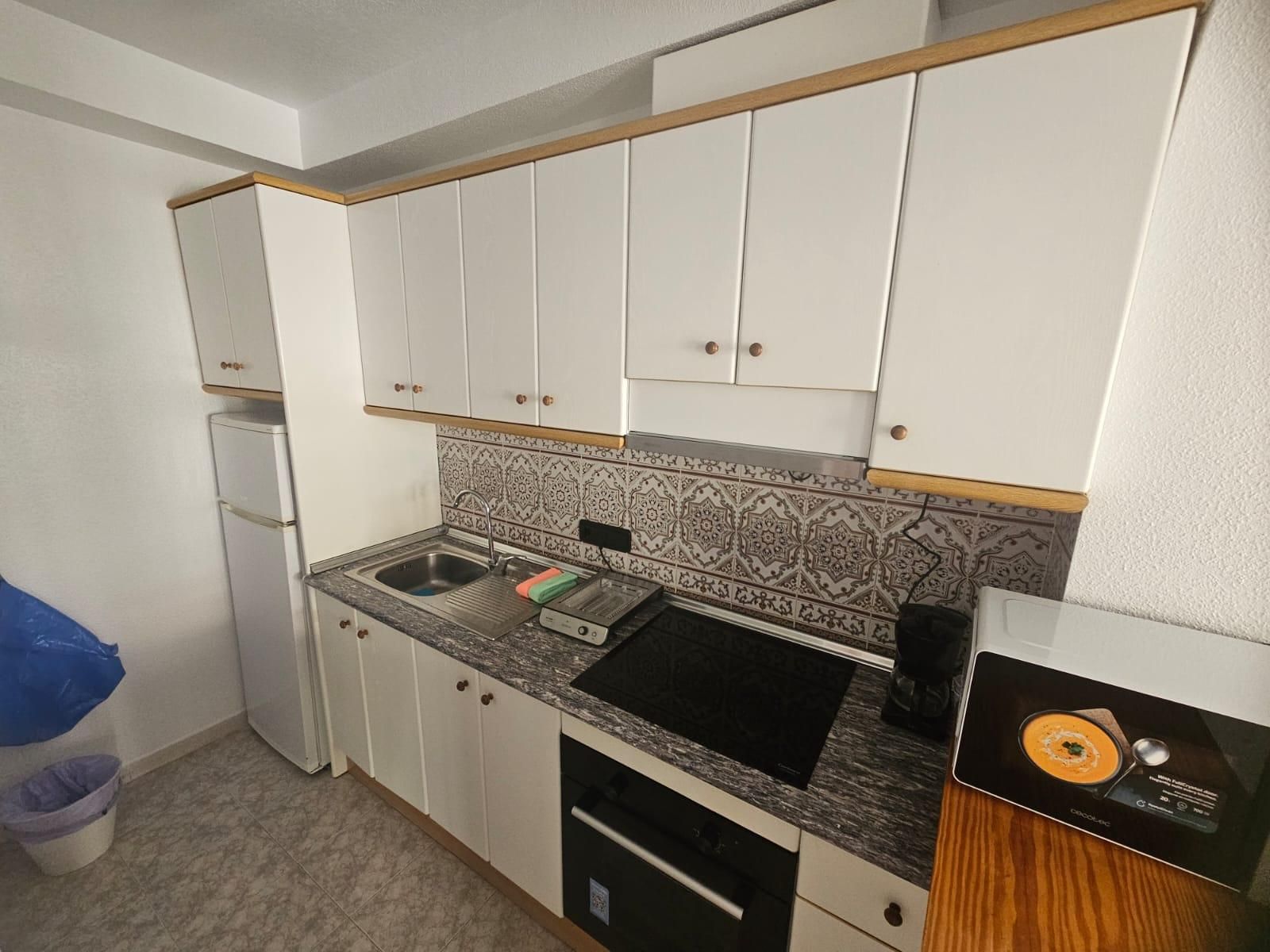 2-Bedroom Apartment in Playa Flamenca, Orihuela Costa - Image 8