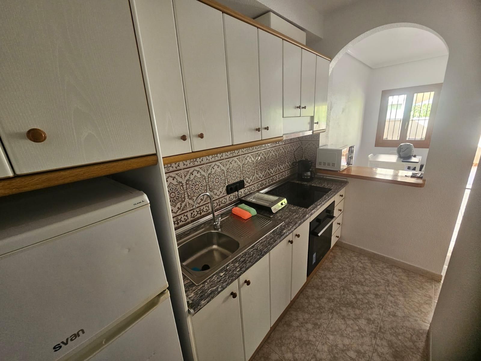 2-Bedroom Apartment in Playa Flamenca, Orihuela Costa - Image 9