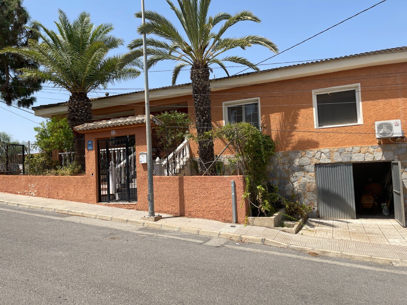 4-Bedroom Villa in Pueblo 4, Benijofar - Image 2