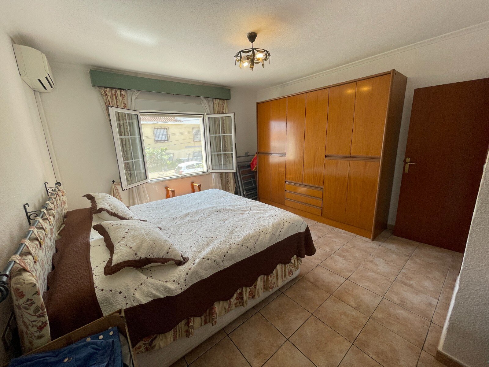 4-Bedroom Villa in Pueblo 4, Benijofar - Image 6