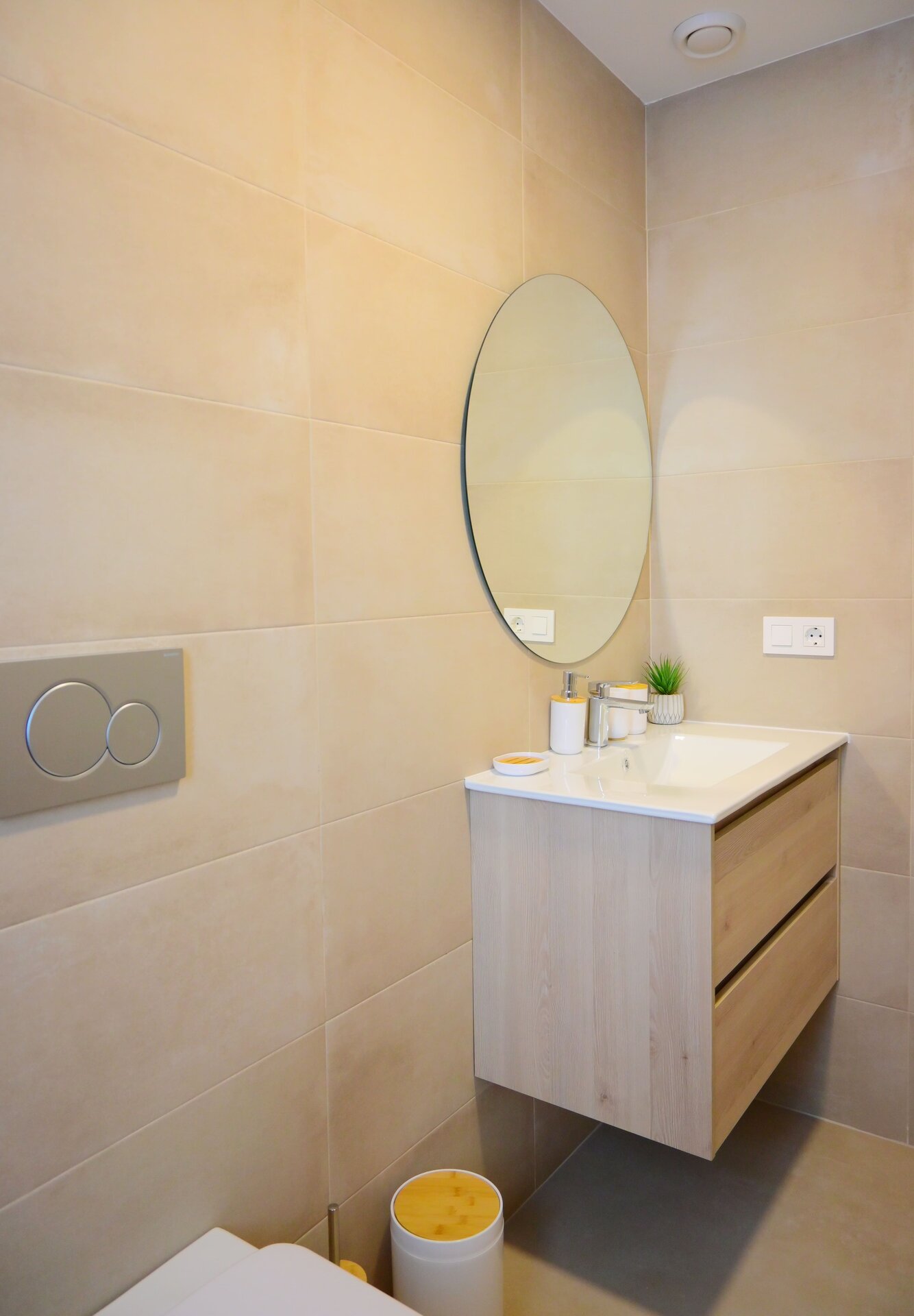 3-Bedroom Semi-Detached House in Dolores - Image 18