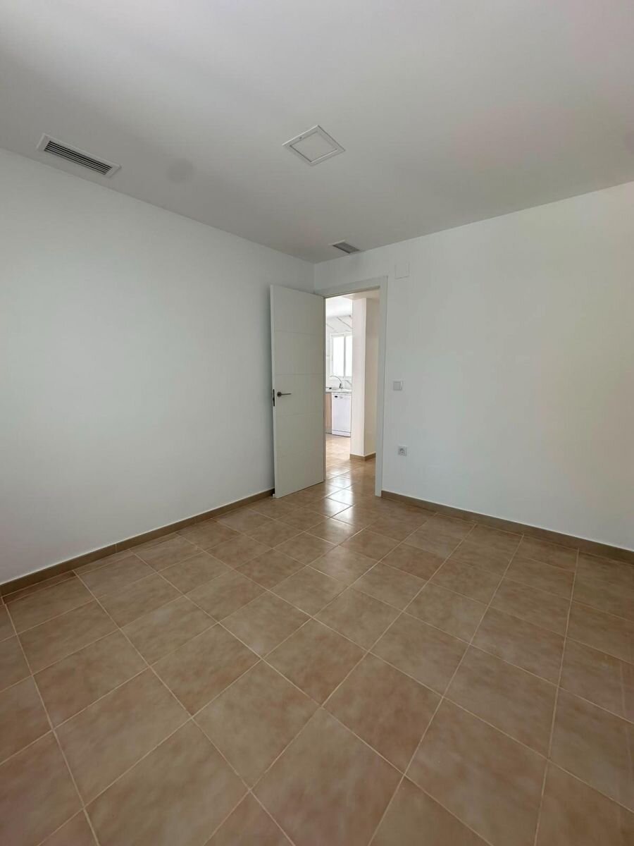 2-Bedroom Bungalow in La Siesta - El Salado - Torreta, Torrevieja - Image 21