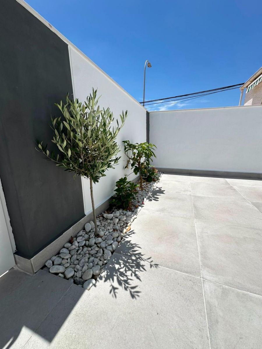 2-Bedroom Bungalow in La Siesta - El Salado - Torreta, Torrevieja - Image 7