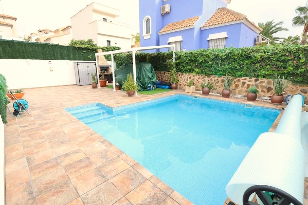 4-Bedroom Villa in Las Filipinas, San Miguel de Salinas - Image 3