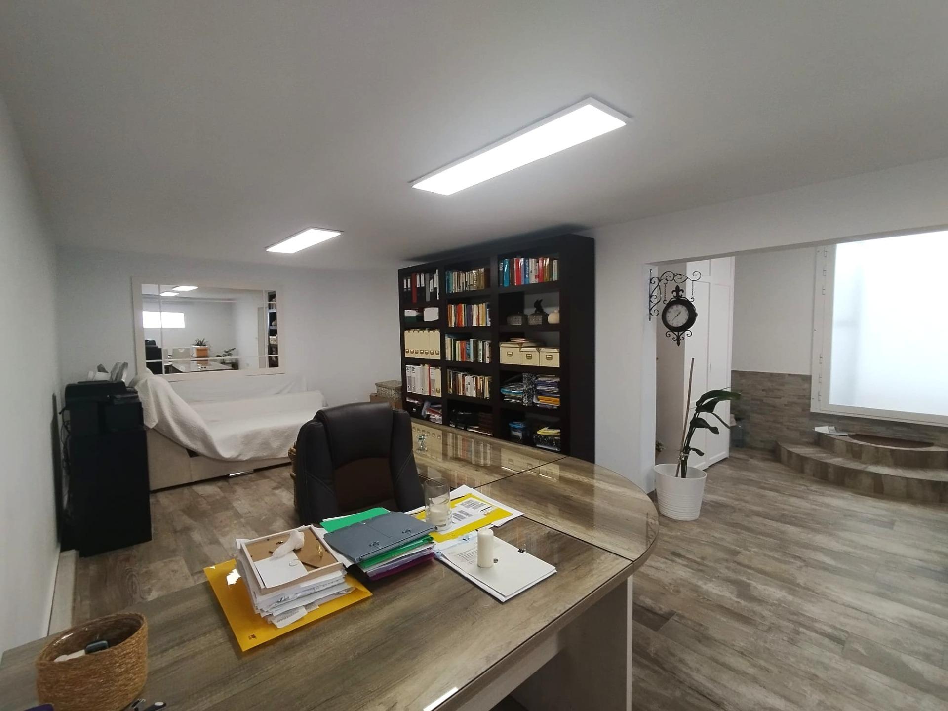 4-Bedroom Villa in Las Filipinas, San Miguel de Salinas - Image 42