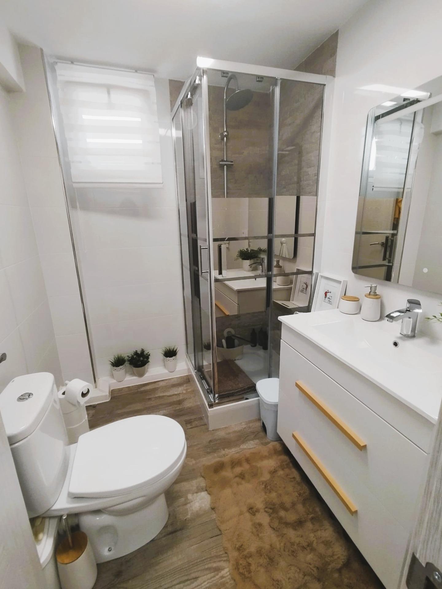4-Bedroom Villa in Las Filipinas, San Miguel de Salinas - Image 43