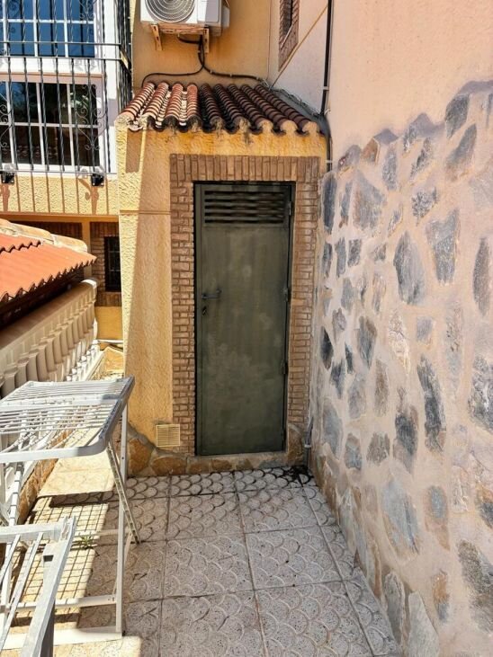 4-Bedroom Villa in La Siesta, Torrevieja - Image 17