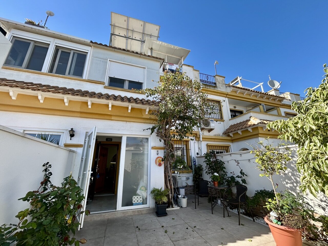 3-Bedroom House in Centro, Torrevieja - Image 17