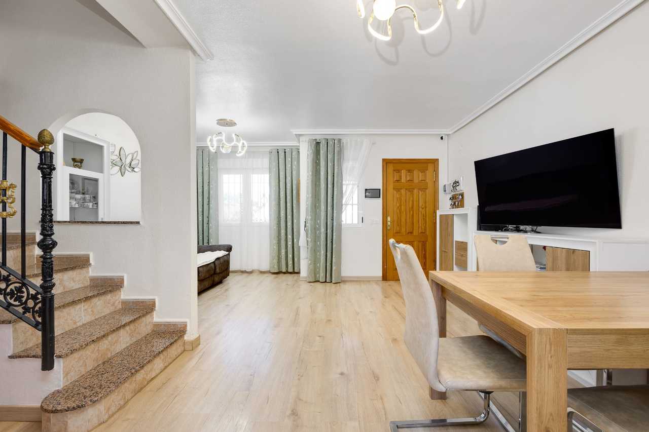 3-Bedroom House in Centro, Torrevieja - Image 3