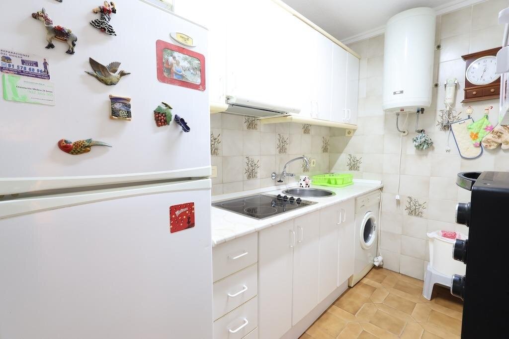 1-Bedroom Apartment in Cabo Roig, Orihuela Costa - Image 3