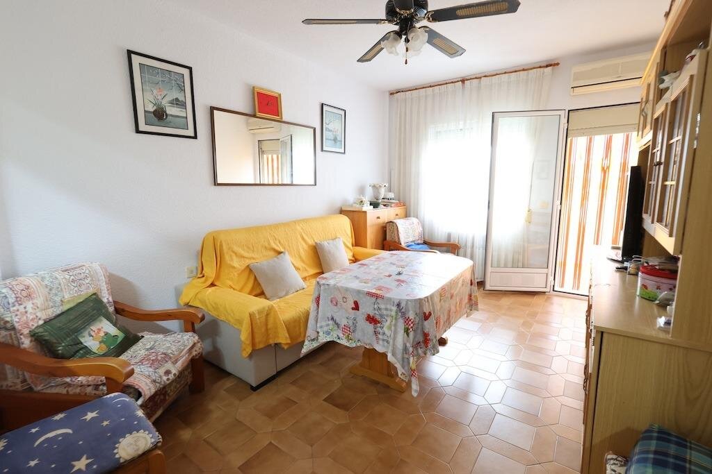 1-Bedroom Apartment in Cabo Roig, Orihuela Costa - Image 5