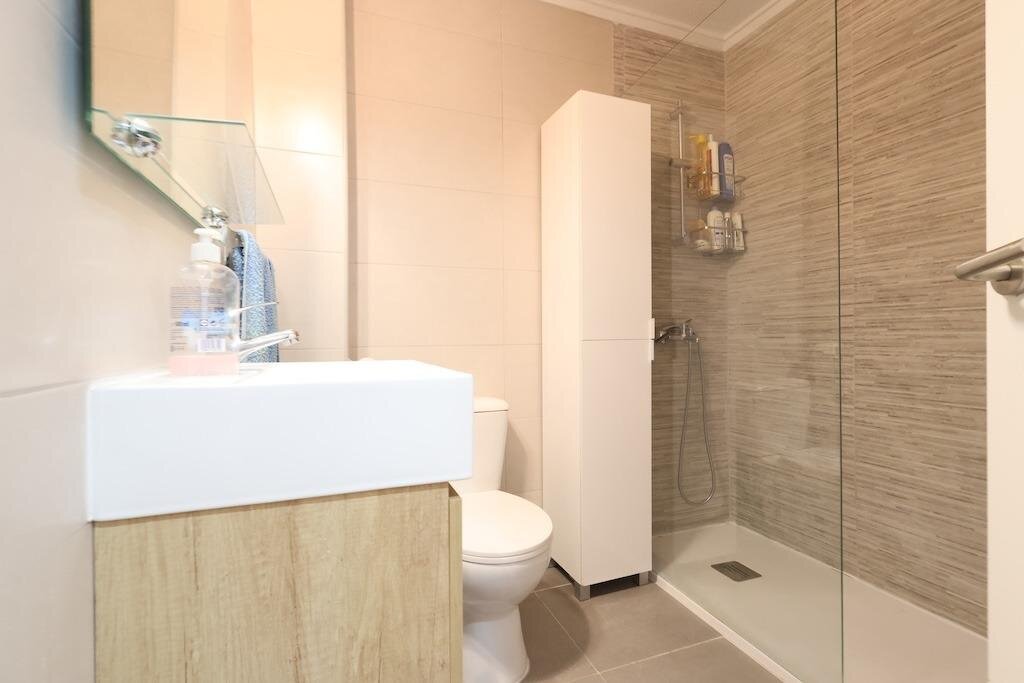 1-Bedroom Apartment in Cabo Roig, Orihuela Costa - Image 7
