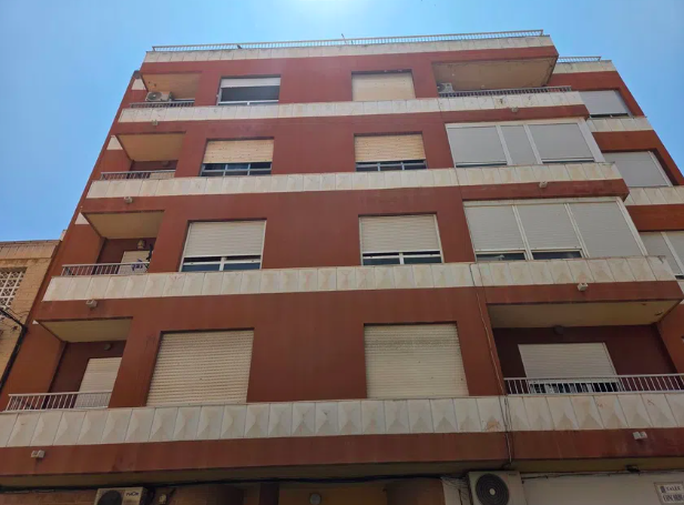 3-Bedroom Apartment in Centro, Torrevieja - Image 3