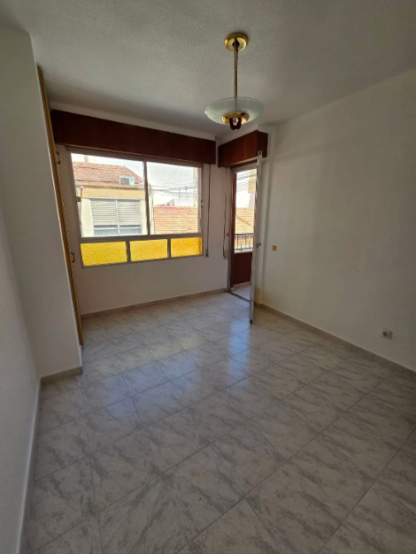 3-Bedroom Apartment in Centro, Torrevieja - Image 5