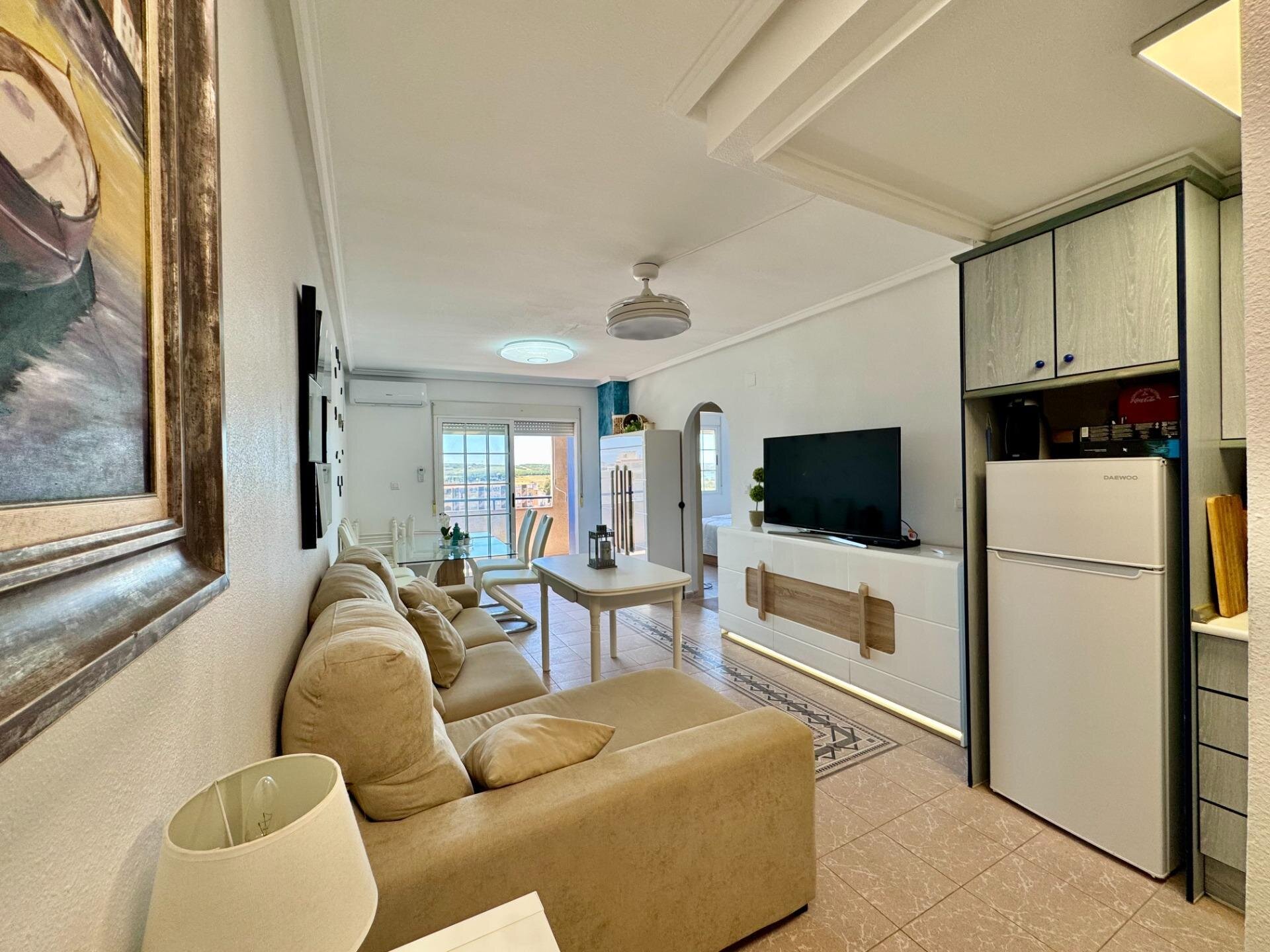 2-Bedroom Apartment in Gaspar Perrelló, Torrevieja - Image 19