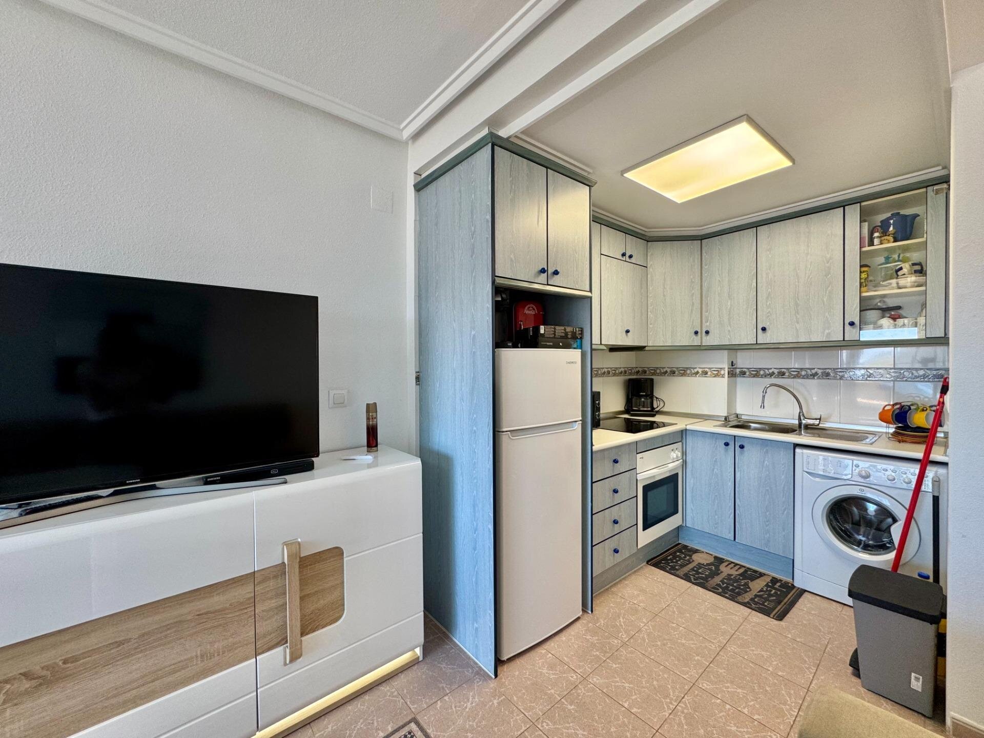 2-Bedroom Apartment in Gaspar Perrelló, Torrevieja - Image 21