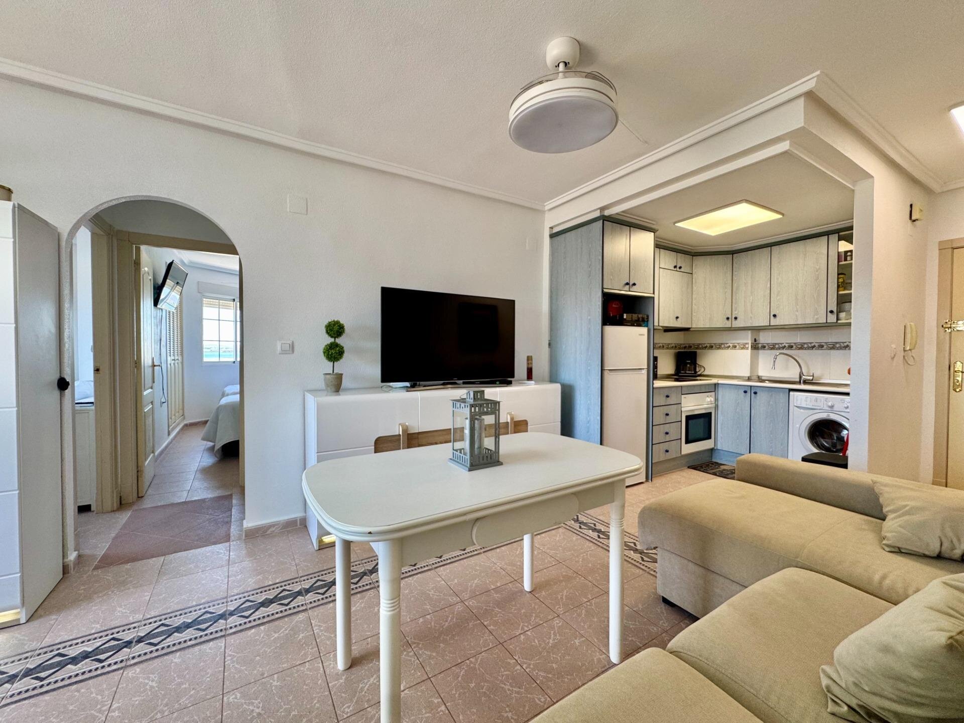 2-Bedroom Apartment in Gaspar Perrelló, Torrevieja - Image 3