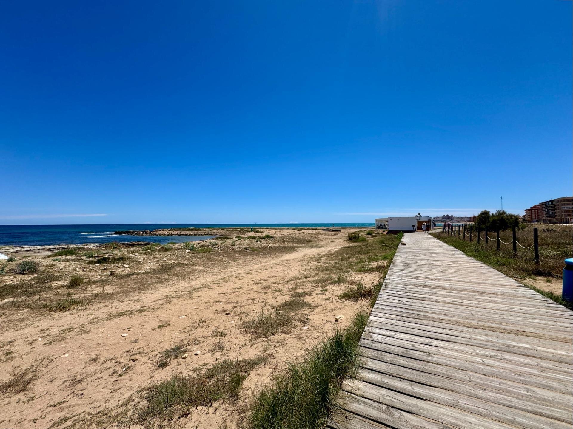 2-Bedroom Apartment in Gaspar Perrelló, Torrevieja - Image 37