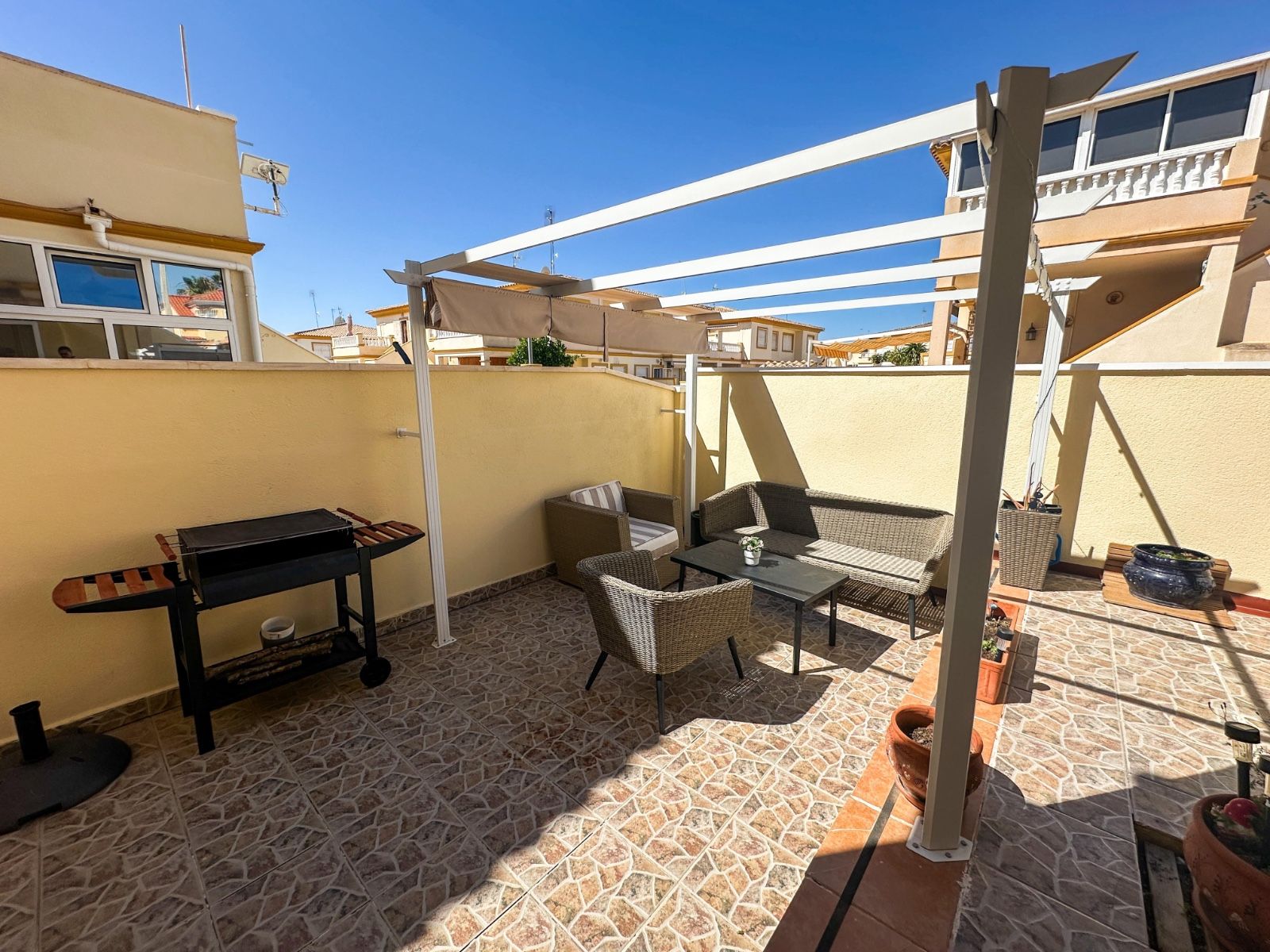 2-Bedroom Bungalow in La Chismosa, Orihuela Costa - Image 18