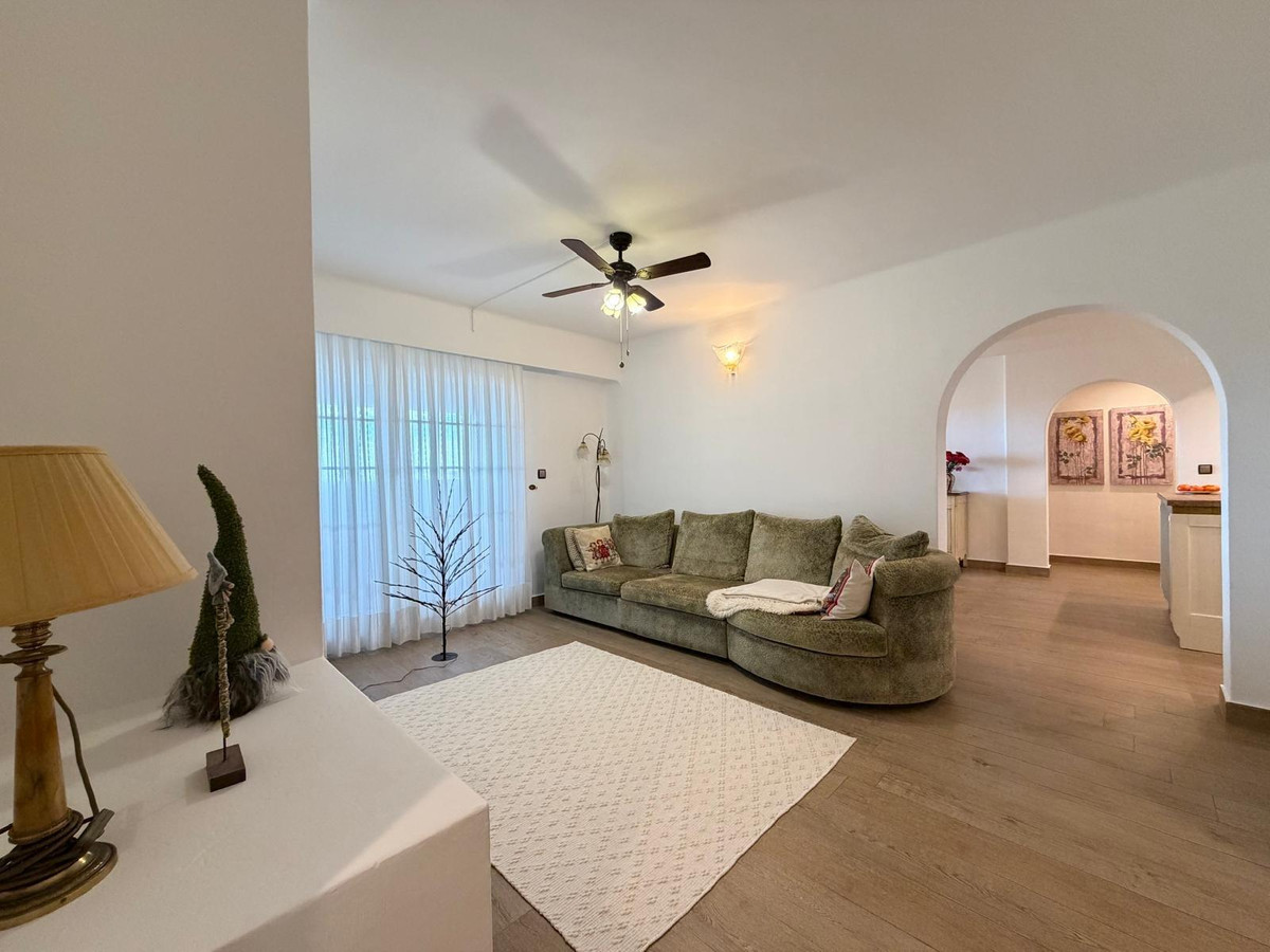 3-Bedroom Penthouse Apartment in Torrevieja | Sunny Casa... - Image 10