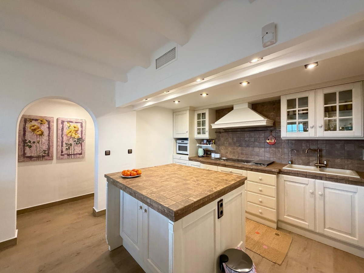 3-Bedroom Penthouse Apartment in Torrevieja | Sunny Casa... - Image 14