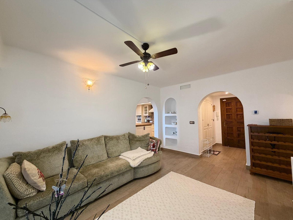 3-Bedroom Penthouse Apartment in Torrevieja | Sunny Casa... - Image 8