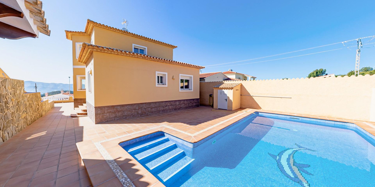 3-Bedroom Detached House in  L'Alfás del Pi | Sunny Casas... - Image 1