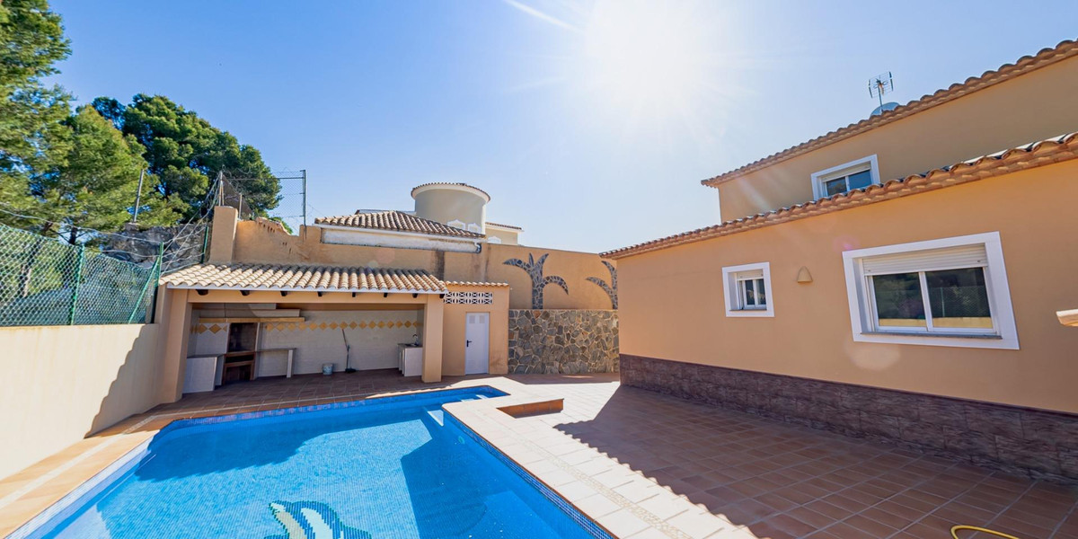 3-Bedroom Detached House in  L'Alfás del Pi | Sunny Casas... - Image 13