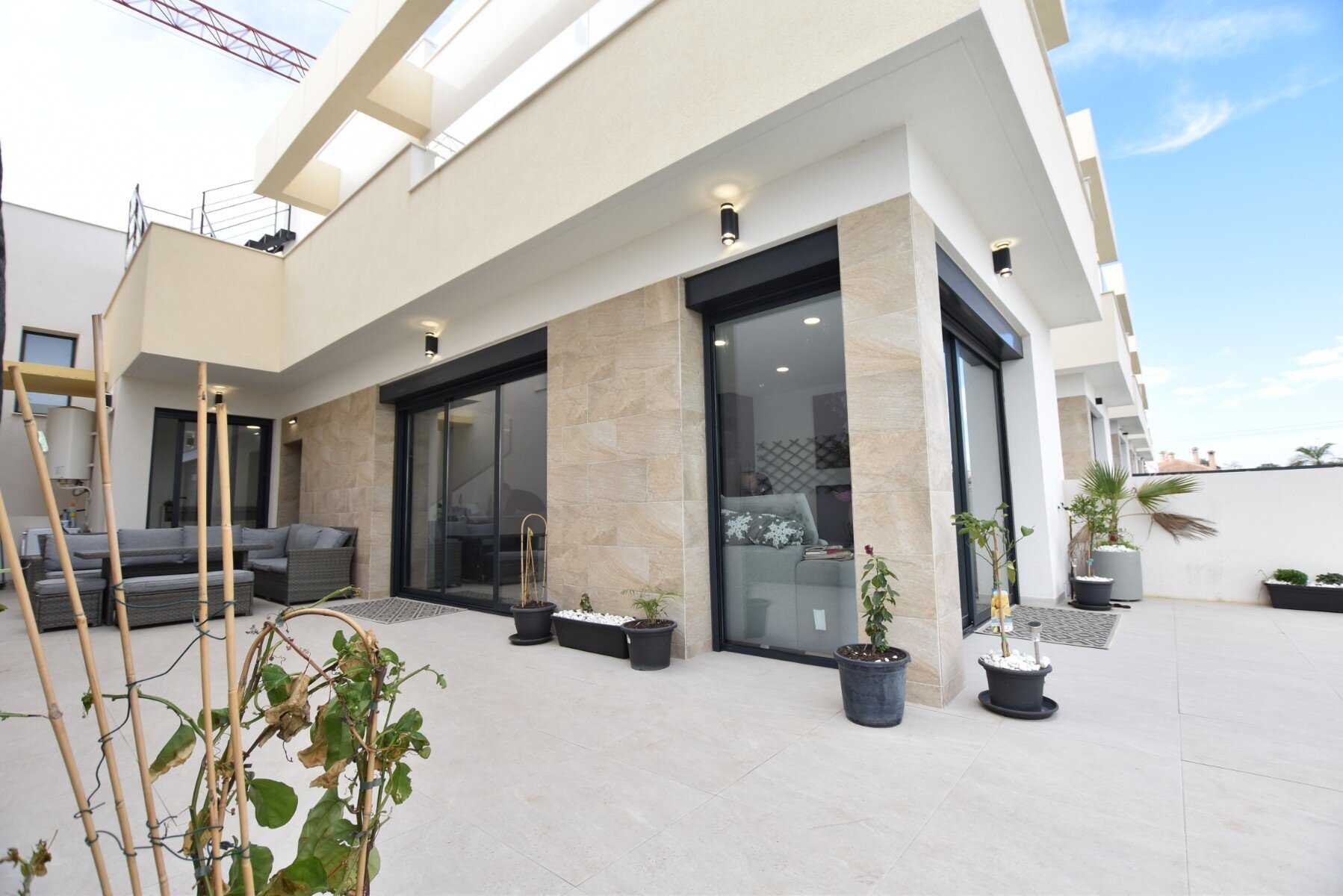3-Bedroom Villa in Costa Blanca Sur, Los Montesinos - Image 2