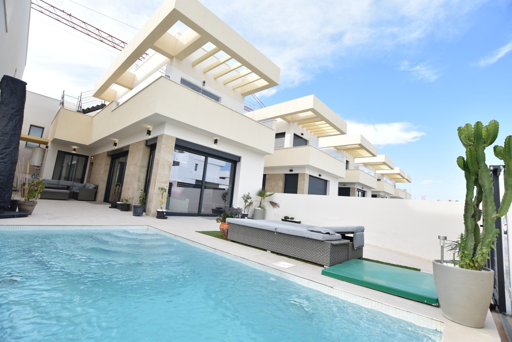 3-Bedroom Villa in Costa Blanca Sur, Los Montesinos - Image 39