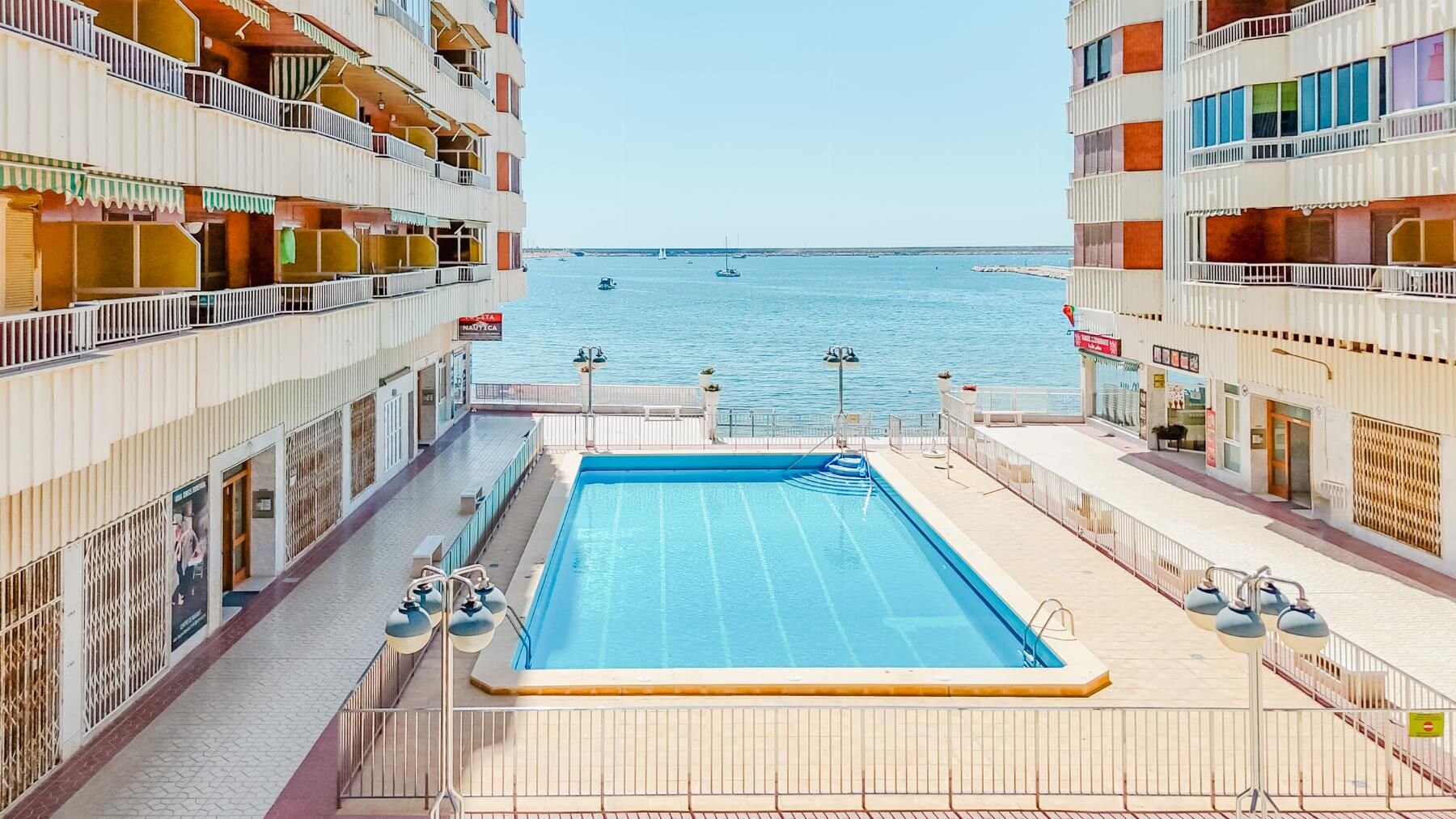 Apartamento de 3 Dormitorios en Acequion, Torrevieja - Image 3