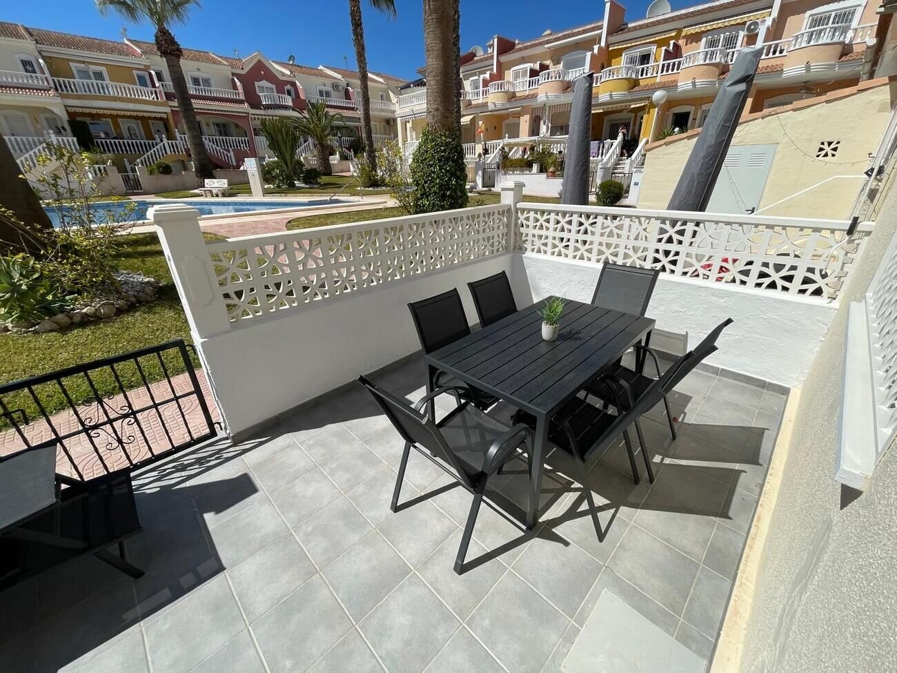 3-Bedroom House in Comunidad Valenciana, Almoradi - Image 21