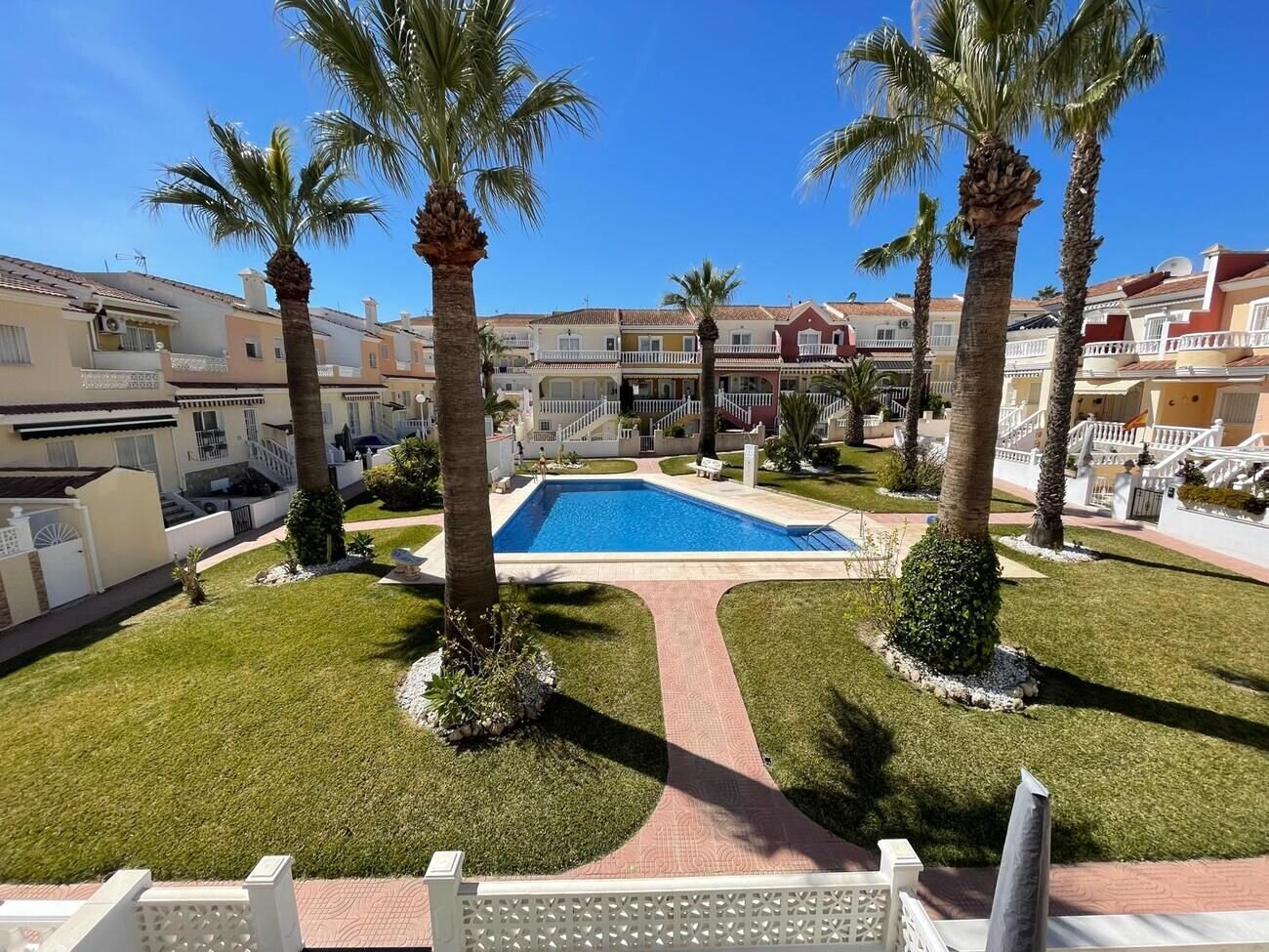 3-Bedroom House in Comunidad Valenciana, Almoradi - Image 24