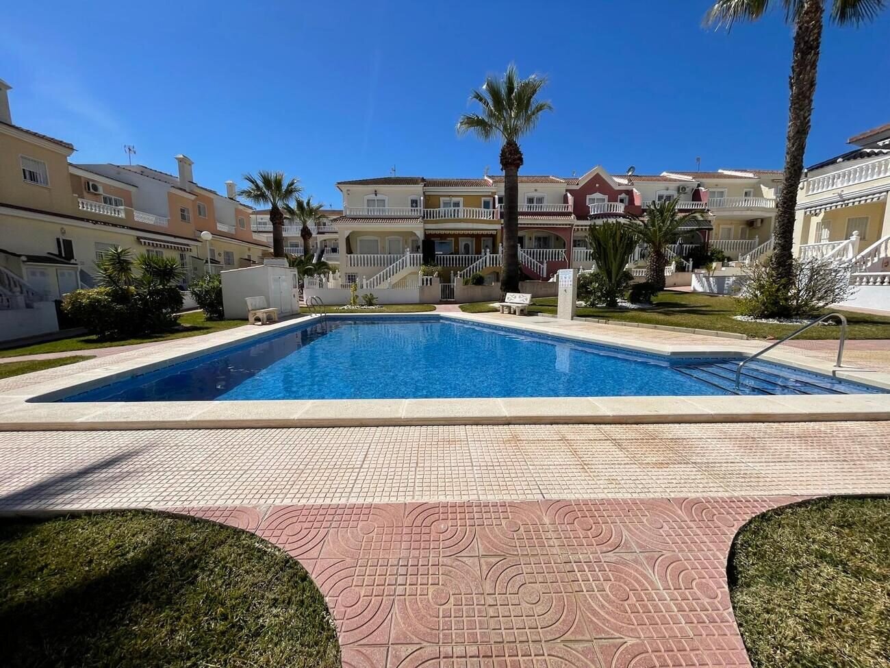 3-Bedroom House in Comunidad Valenciana, Almoradi - Image 26