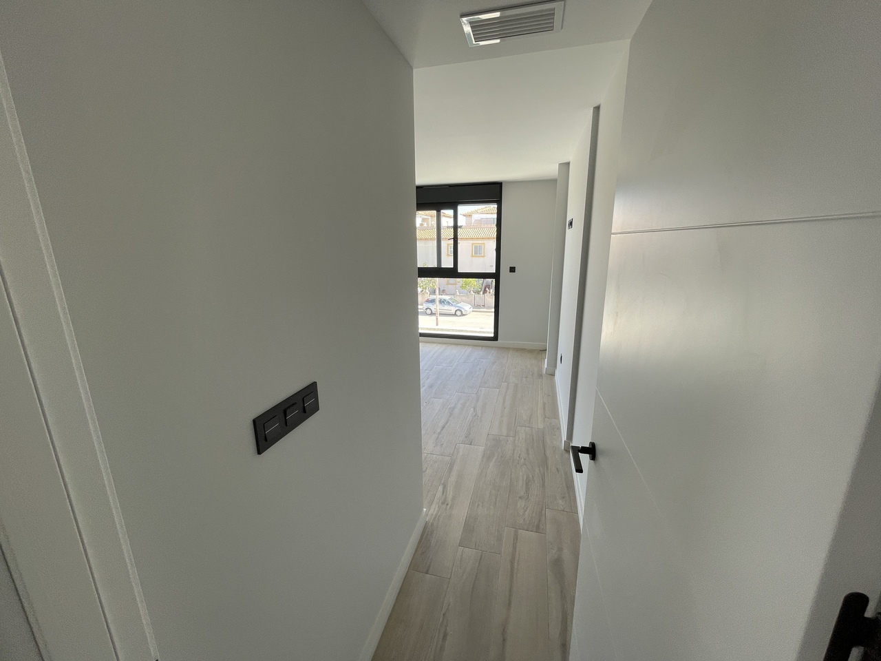 4-Bedroom Apartment in Zona Pueblo, Pilar de la Horadada - Image 10