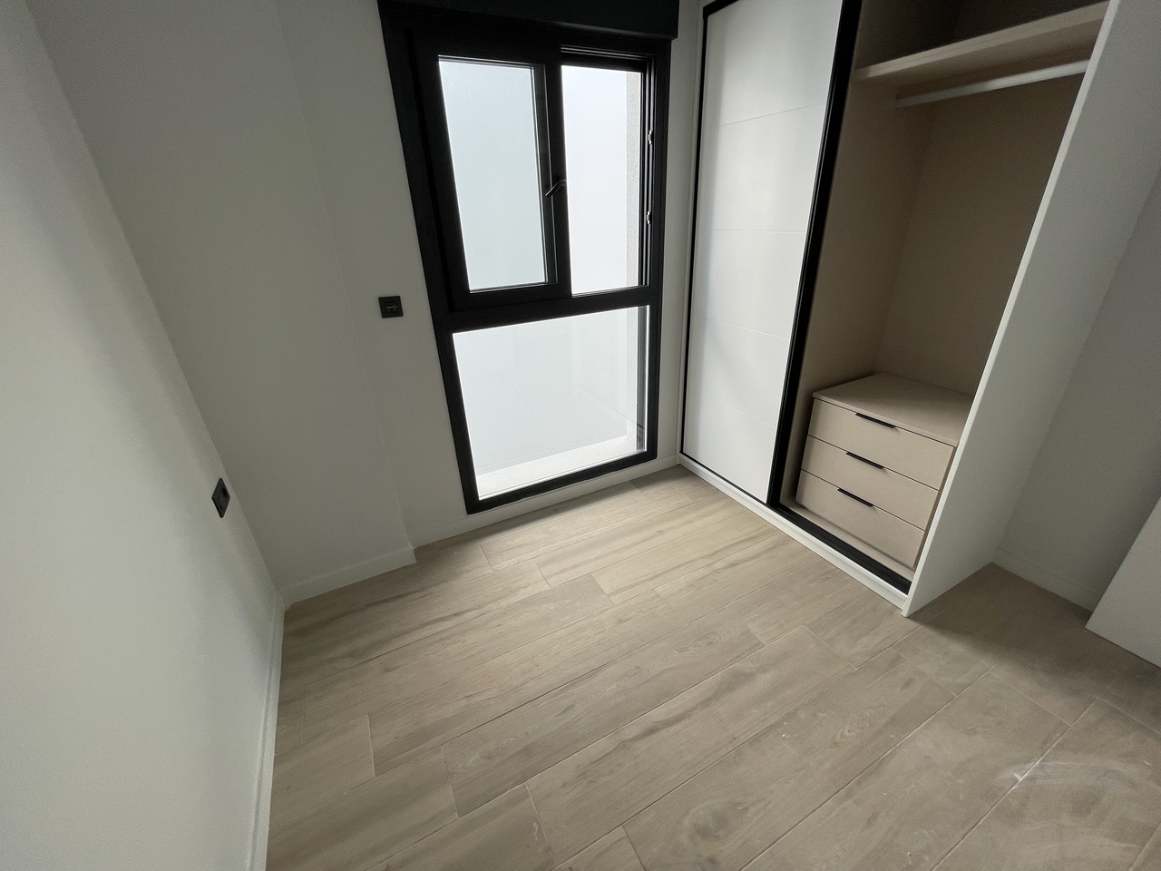 4-Bedroom Apartment in Zona Pueblo, Pilar de la Horadada - Image 12